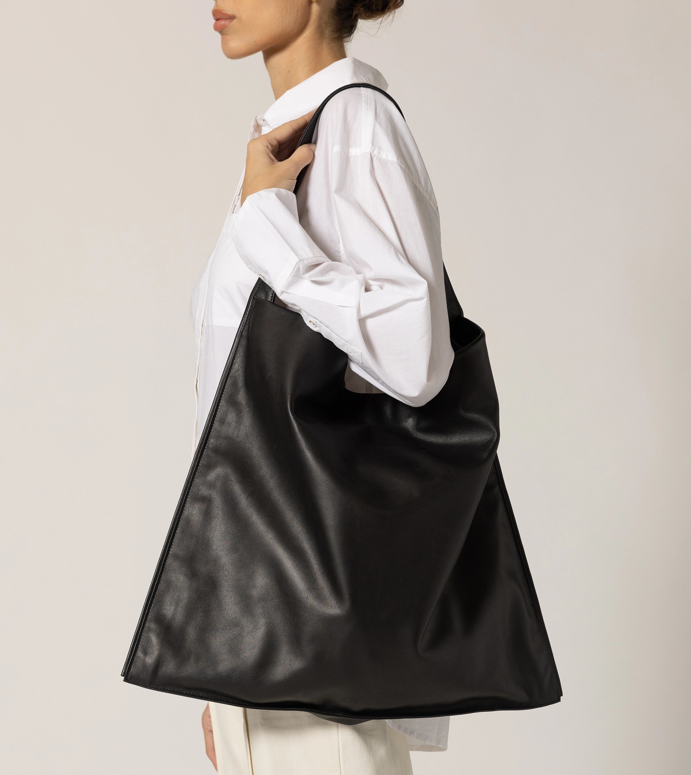 Ariadne Tote Bag | Black