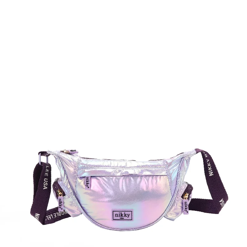 LIGHTWEIGHT NYLON CROSSBODY