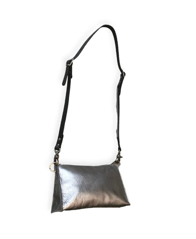 antique silver metalic/ black strap